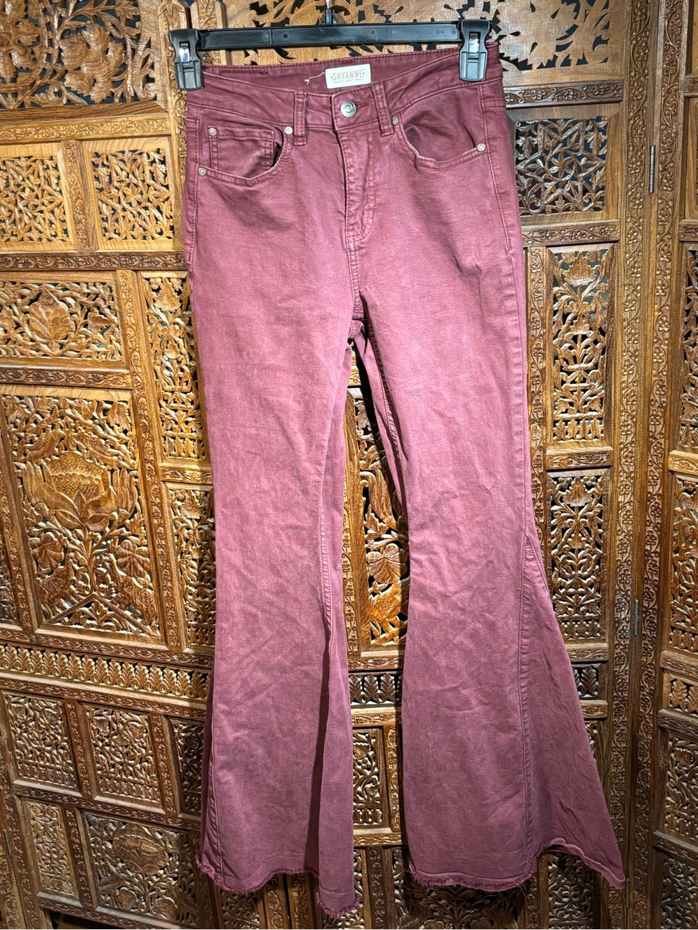 Shyanne High-Rise Flare Jeans in Burgundy